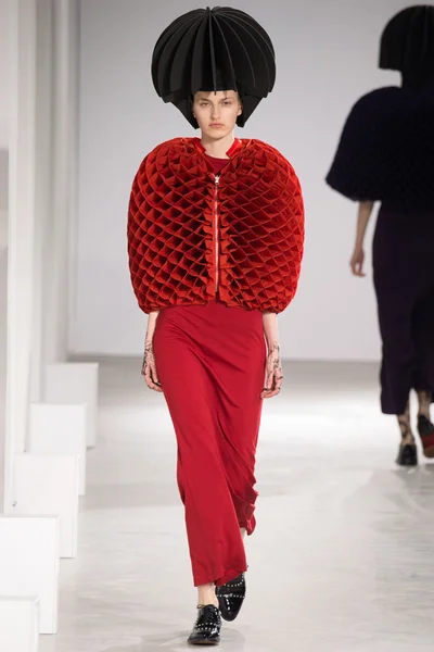 Look 44